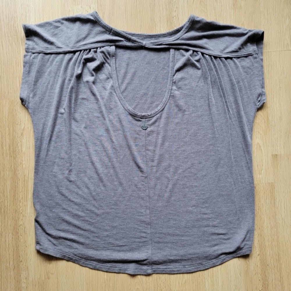 prAna Women Small Gray‎ Open Back Twist Yoga Top Cap Sleeve Heathered Jersey